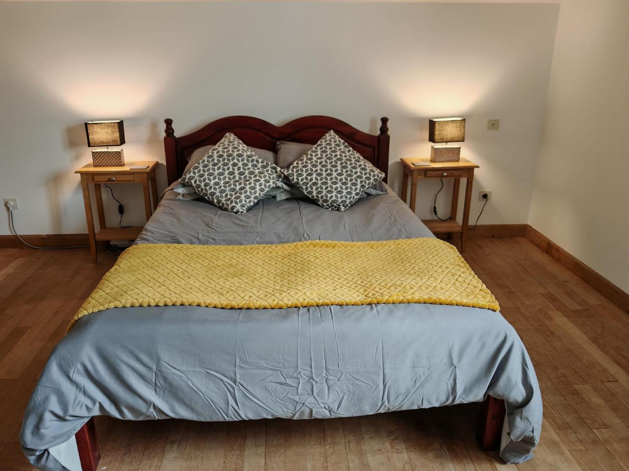 Mulberry Apartment *